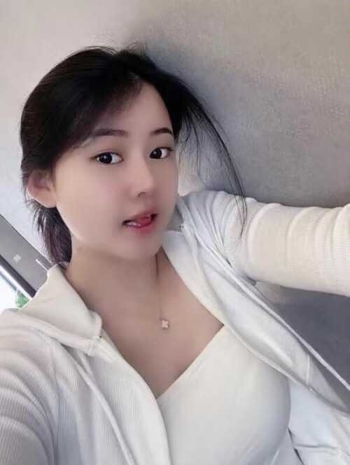 龙岗大奶莞式服务-毛毛