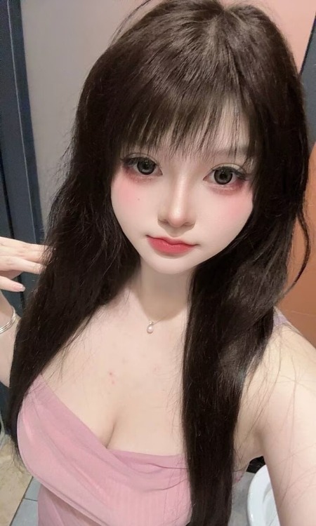 坂田苗条身姿闹闹