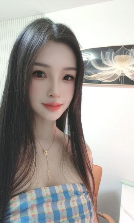 肤白美胸御姐婷儿
