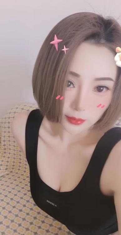短发气质少妇梦梦