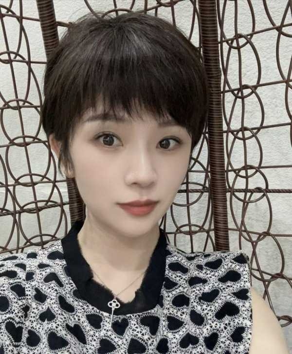 性感美女-安琪
