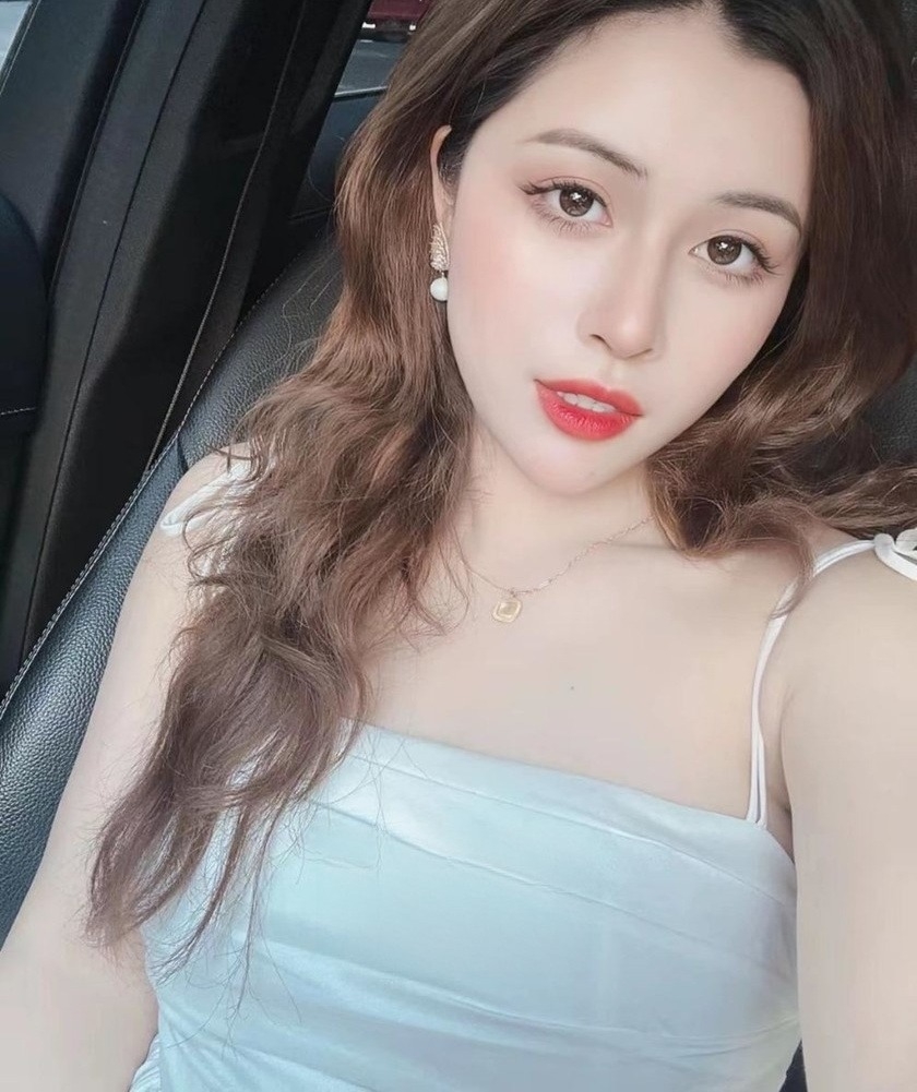 大胸服务系骚妇姐姐